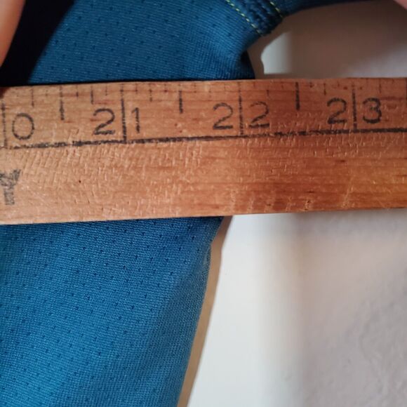 FLYING HORSE ADULT XL BLACK GOLDFISH SNACKS LONG SLEEVE SWEATSHIRT - Picture 5 of 8